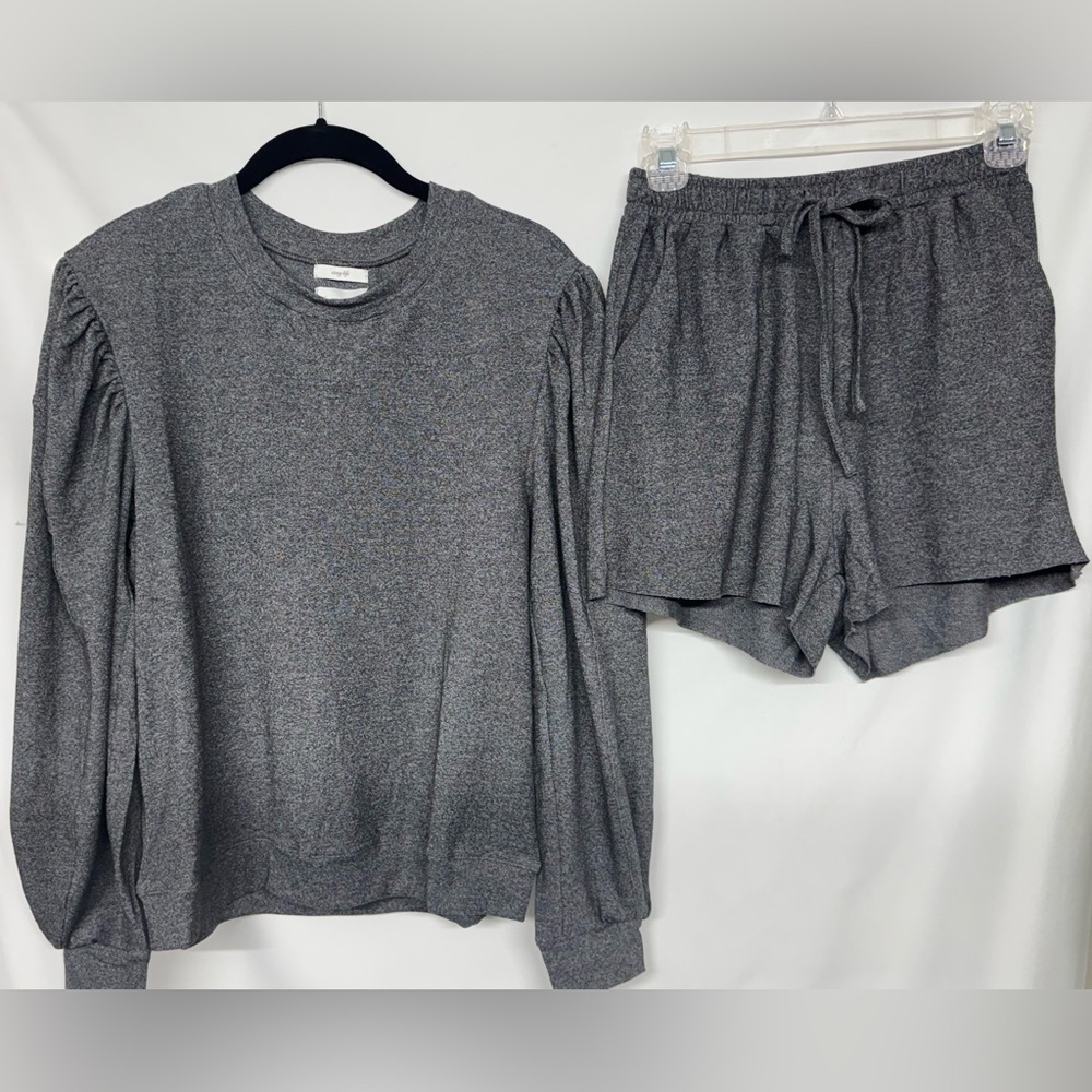 By The River Balloon Sleeve Knit Pullover &
Drawstring Shorts Lounge Set